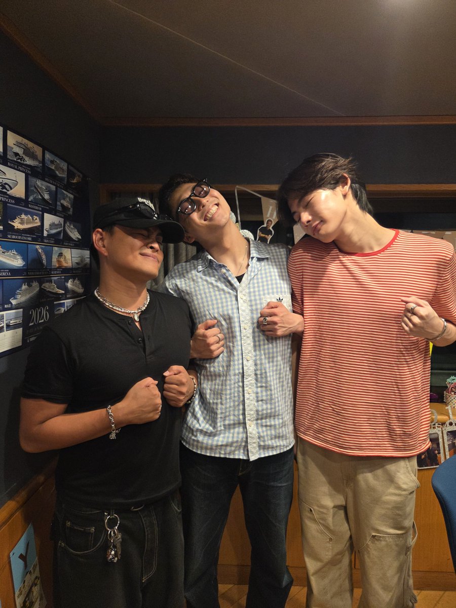 ZERO8yfm's tweet photo. 今夜も聴いてくださりありがとうございました!
3人は誕生会をしに、どこかに行きました!
#ZERO8 #WATWING  
#八村倫太郎　 #REIJI  
#FMヨコハマ　 #NSP_820 　#NOA https://t.co/WpcqkpsLrS