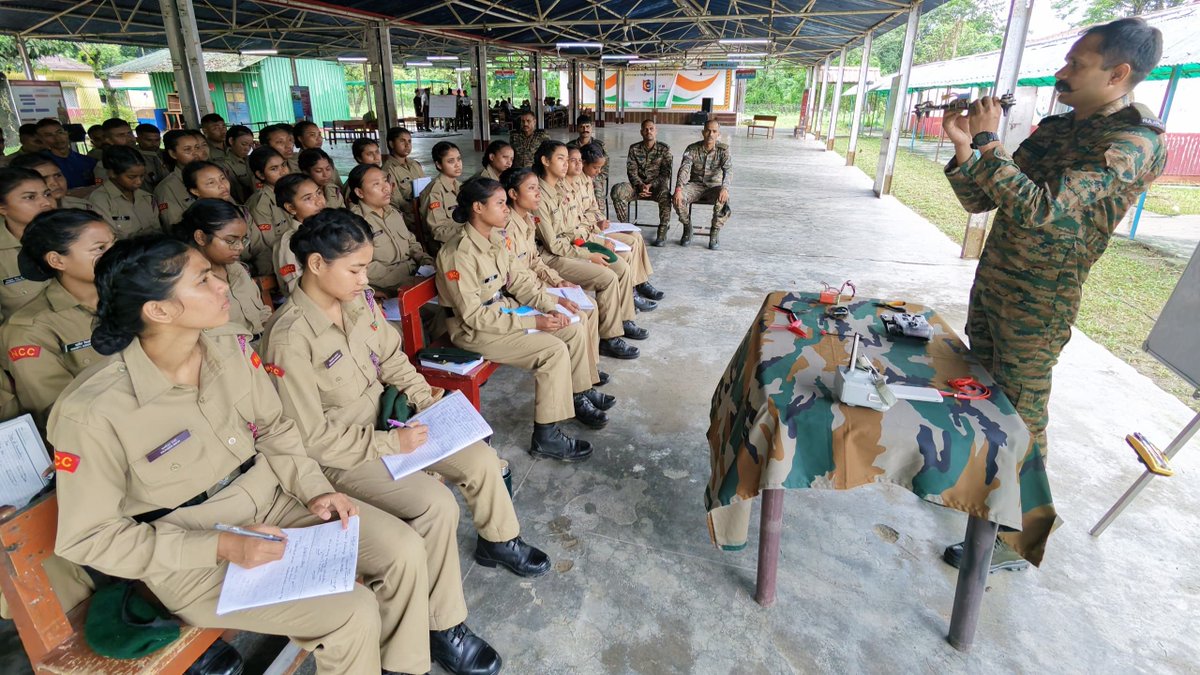 GajrajCorps_IA's tweet photo. Taking Aspirations to New Heights. 

The #BlazingSwordDivision of #GajrajCorps conducted intensive, hands-on training for NCC cadets from the North Eastern Region during the Combined Annual Training Camp. The training covered Unarmed Combat, Drills, Ceremonial Training, Medical Aid, Weapon Handling, Disaster Management, Drone Operations & Cyber Security, thereby equipping the cadets with essential skills for future challenges.

At the camp's culmination, the GOC, #BlazingSwordDivision, addressed the cadets, highlighting discipline, leadership, character building & national service.

#GajrajCorps की #BlazingSwordDivision ने Combined Annual Training Camp के दौरान North Eastern Region के NCC कैडेट्स को व्यावहारिक एवं गहन प्रशिक्षण प्रदान किया। प्रशिक्षण में Unarmed Combat, Drill, Ceremonial Training, Medical Aid, Weapon Handling, Disaster Management, Drone Operations और Cyber Security जैसे विषय शामिल थे, जिससे कैडेट्स को भविष्य की चुनौतियों के लिए आवश्यक कौशल प्राप्त हुए।

शिविर के समापन पर #BlazingSwordDivision के GOC ने कैडेट्स को संबोधित करते हुए अनुशासन, नेतृत्व, चरित्र निर्माण और राष्ट्र सेवा के महत्व पर प्रकाश डाला।

#YouthEmpowerment #Leadership #NationBuilding #MilitaryTraining #SkillDevelopment

@adgpi  @easterncomd  @PROTEZPUR @prodefgau  @HQ_DG_NCC