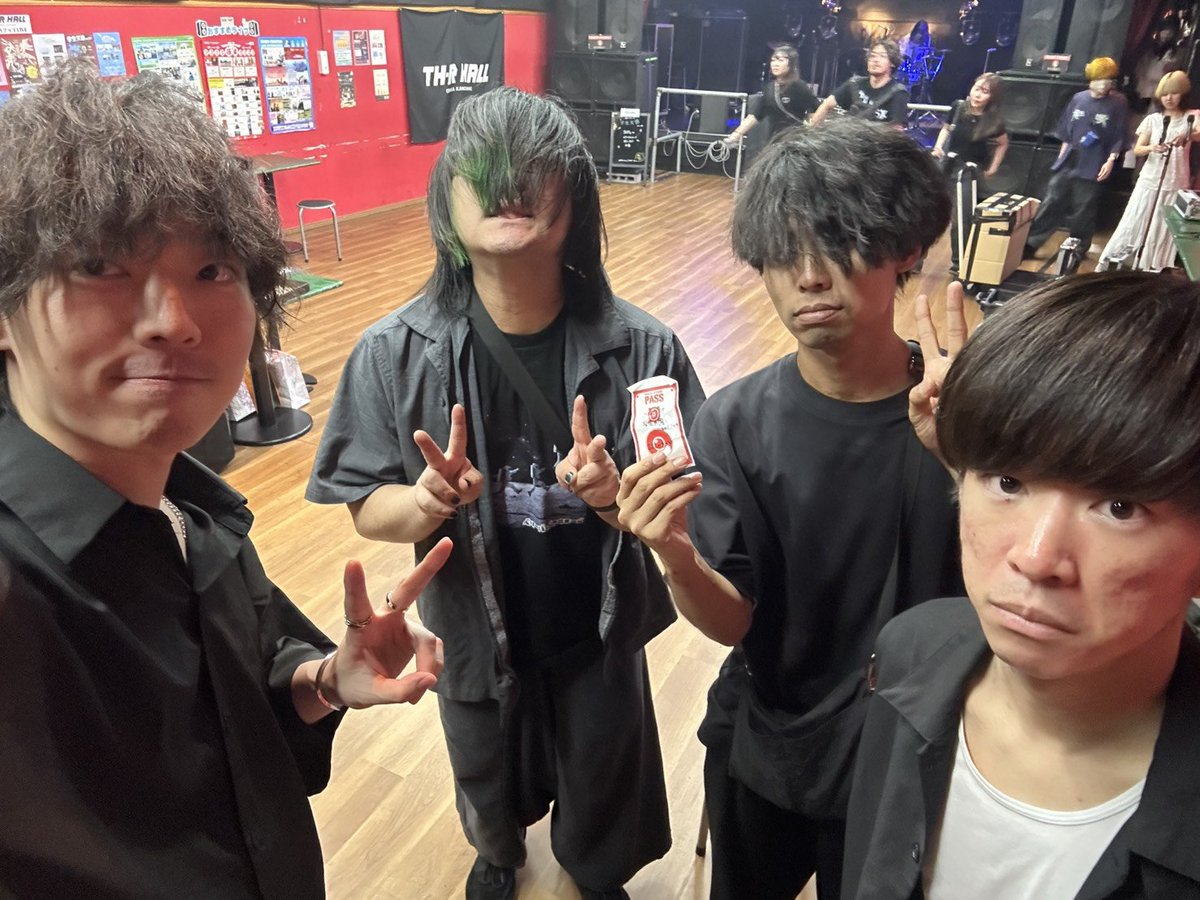 BEL_BOY2018's tweet photo. 2026.7.24. (金) @関大前TH-R HALL
"学生天国 vol.149"

-SETLIST-
1. 爆鳴気
2. 洪水警報
3. 透明人間
4. 舌切り雀
5. HIT &amp; BLOW
6. FINE PLAY

次回⏩️8.23.(日) @新栄バーニーズ
ko-tan生誕祭
【感謝カンゲキ‼️ROCK➕（プラス）】
BEL-BOYは17:45〜出演予定です。 https://t.co/5u6iWylMBh