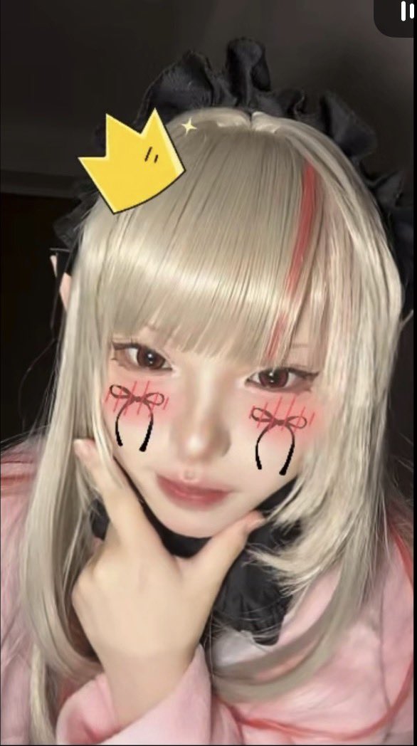 sejiseji0128's tweet photo. ライブで可愛いよしちゃむこりゅんを撮れたよ！王冠投げて良かった！！かわちい https://t.co/UuRMRH4ww7