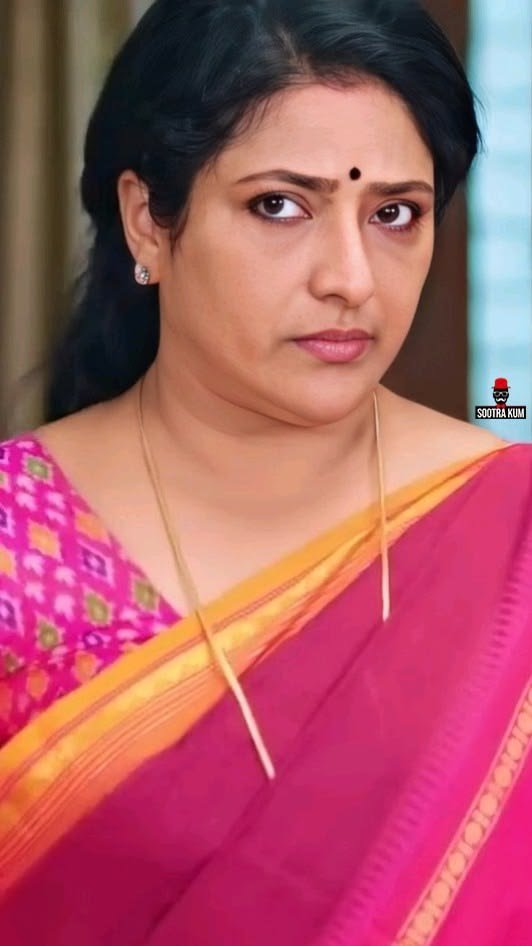 SoulLovely2007's tweet photo. Mom:dei nildra.. neathu nee thaan un frnd ahh nama veetuku anupuniya?😏

Me:ama maa.. nee thaniya irupala athaan 😅

Mom:neathu nee call pani.. avanuku vada na nala sapuduvan nu solum mothu therla.. ipo puriyuthu😏

Me:saptana nala?😋

Mom:potan nala..😏👇 https://t.co/5EfIFLYrsX