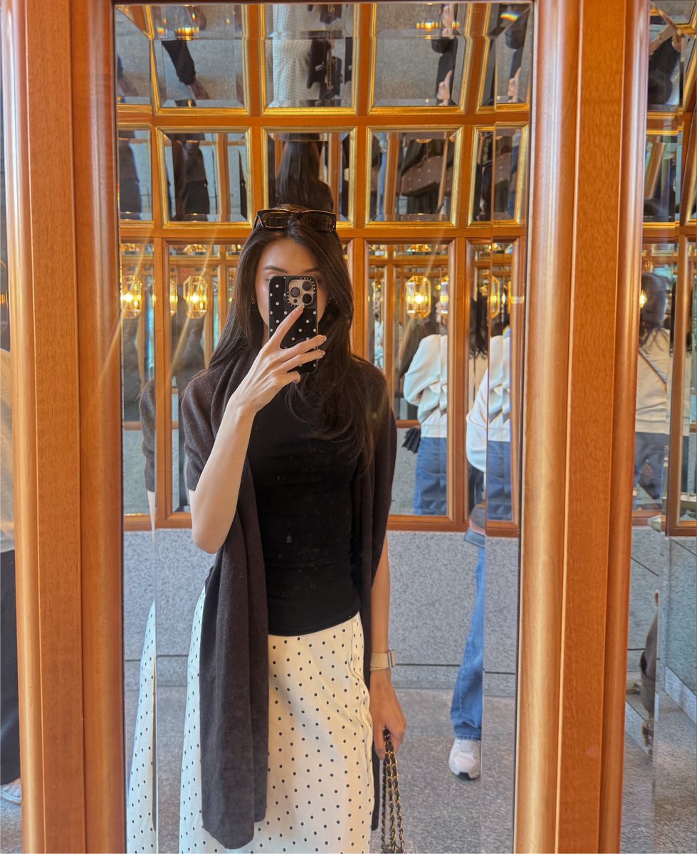 xstarlm's tweet photo. they stay matching 🤍🖤

#LenaMiu #ลีน่าหมิว
#Lalinalena #MiuNatsha https://t.co/BkmXyRJsDB