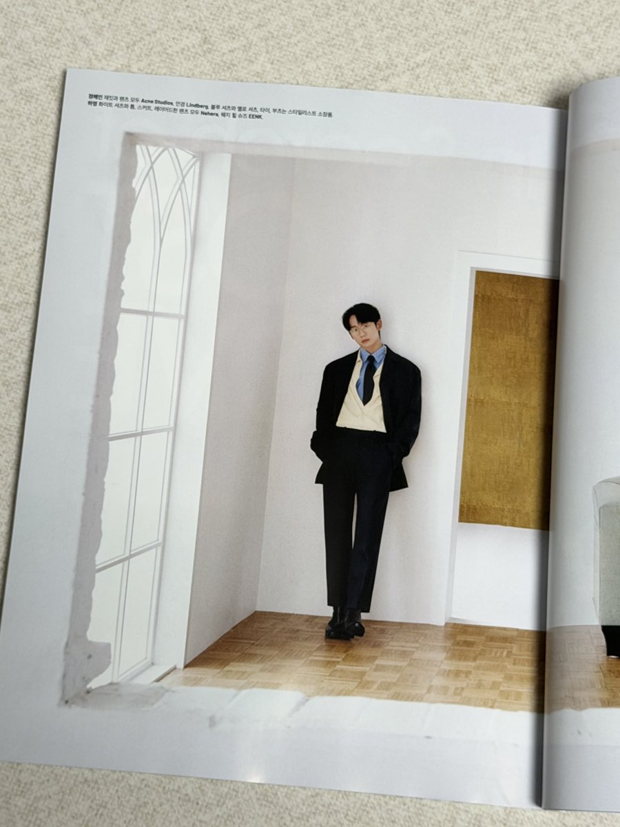 nini0226_'s tweet photo. Marie Claire 26년 8월호

너무 예쁘잖아 🥹🥹🥹

#정해인 #Junghaein #丁海寅
#이런엿같은사랑 #이엿사 #하영 https://t.co/Jji1jXNzuB