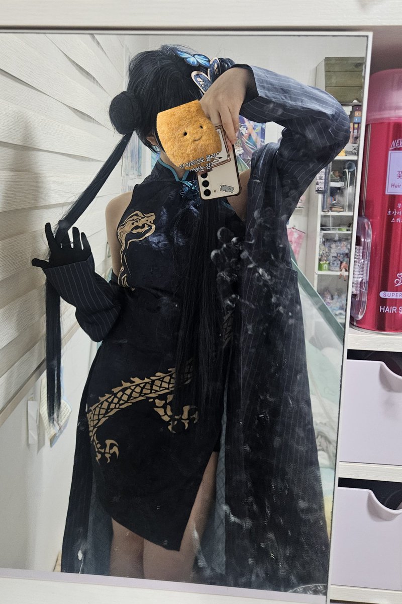 gamja1chu_cos's tweet photo. #코스어_𝕏친소 #코스어_트친소
계이?해서 올립니다 말딸 뱅드림 프리큐어 럽라 기타등등 애니&amp;겜 잡덕임다 코스어 사진사 위주로 흔적잡습니당 https://t.co/aG0TjWW3Ec