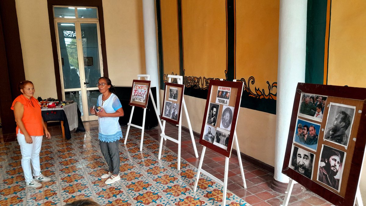 consejopcentro's tweet photo. 📸 #Instantáneas desde la Casa de cultura Guantánamo donde se inauguró la "Expo Fidel Vive" con una muestra de fotos del líder histórico de la revolución cubana 🇨🇺 alegórico a su centenario, acompañado de trabajos manuales confeccionados por la artesana Yohandra Lahera Brown. https://t.co/WZjnRvmWzc