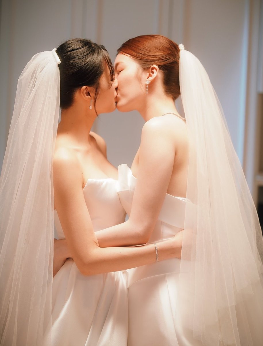 LingOrm_BH's tweet photo. ทุกคนขาาา นุอยากทำสถิติกับยอดเทรนด์ระบบใหม่ อยากให้วาดฝันจบ 1M ทุกอีพี มีใครจะเอาด้วยกับนุมั้ยคะ ถ้าเอาด้วยขอคนละ 1 คอมเมนต์ค่ะ 🙏🥹

LINGORM ILF EP6
#วาดฝันวันวิวาห์EP6
#หลิงออม 
#LingOrm https://t.co/b8U5FdWSa3