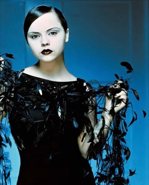 castcredits's tweet photo. Christina Ricci, 1997. https://t.co/JLCgdpS1nR