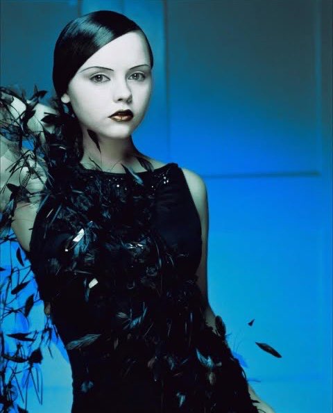 castcredits's tweet photo. Christina Ricci, 1997. https://t.co/JLCgdpS1nR