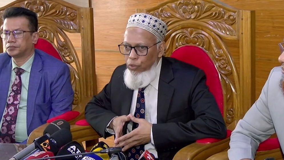 KalerDiganta24's tweet photo. কালের দিগন্ত: ইসি রাষ্ট্রপতি নির্বাচনের তফশিল দ্রুত ঘোষণা করবে : মাছউদ: রাষ্ট্রপতি মো. সাহাবুদ্দিনের পদত্যাগের পর শূন্য হওয়া পদে নির্বাচনের তফশিল দ্রুত ঘোষণা করা হবে বলে জানিয়েছেন নির্বাচন কমিশনার আব্দুর রহমানেল মাছউদ।… https://t.co/Z74s8HAwhc #KalerDiganta #LatestNews #News https://t.co/VaPNMLJJ5J