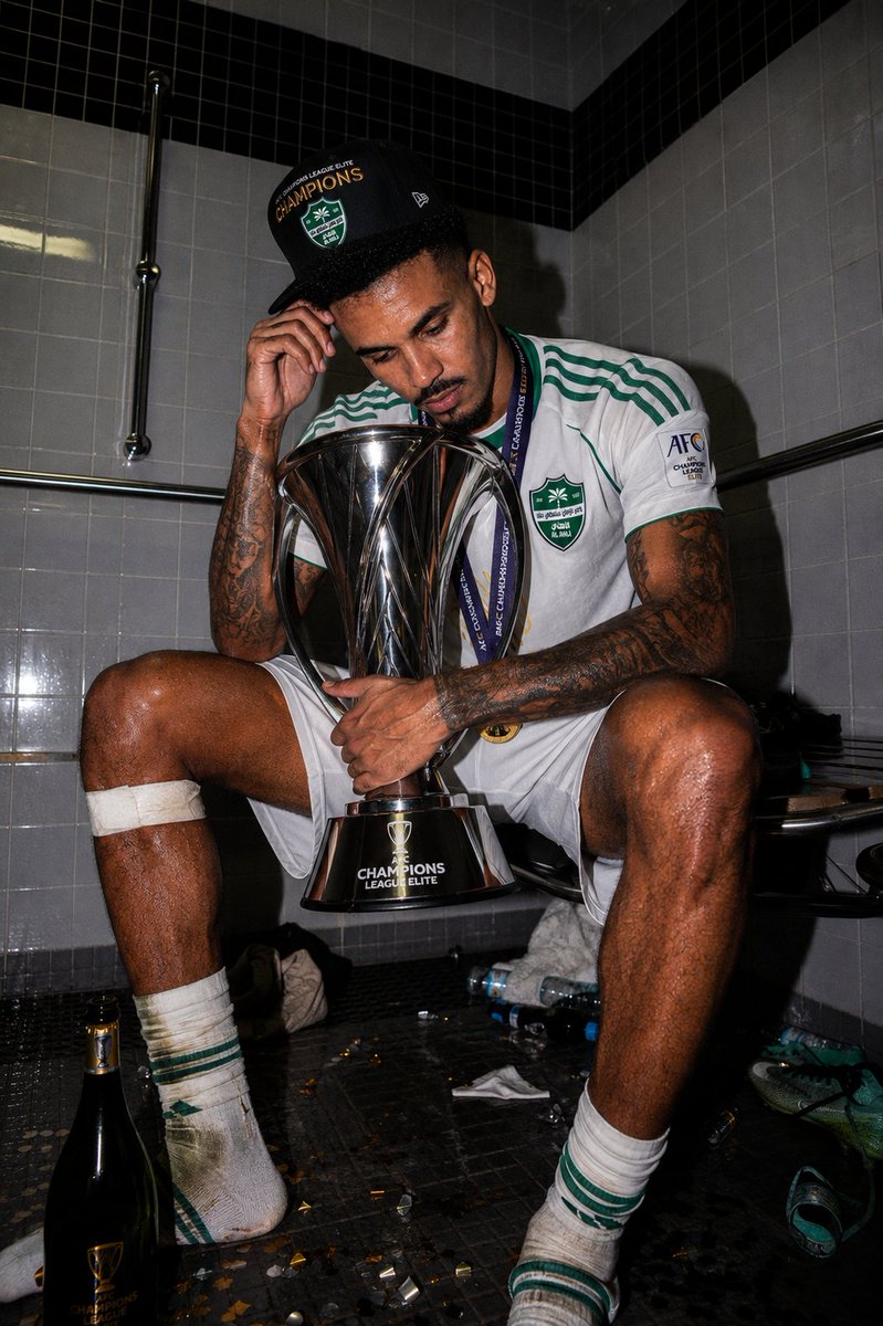 QuietMoha's tweet photo. Why stop at two?
Road to 3️⃣🏆
@w_galeno90 @ALAHLI_FC https://t.co/vUqo4EqBAk