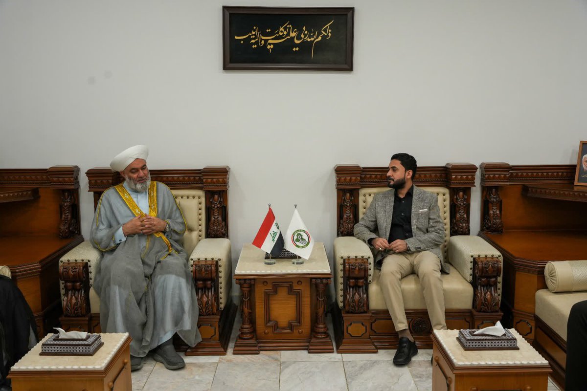 sadiqun_basra's tweet photo. في إطار تعزيز التواصل الوطني، التقى مسؤول حركة الصادقون في البصرة السيد محمد الموسوي، بالشيخ الدكتور خالد الملا رئيس جماعة علماء العراق، لبحث التطورات السياسية وجهود مكافحة الفساد.

 وأكد الطرفان خلال اللقاء على ضرورة تضافر الجهود وتعزيز اللحمة الوطنية بين كافة مكونات الشعب https://t.co/NvqakEgUcm