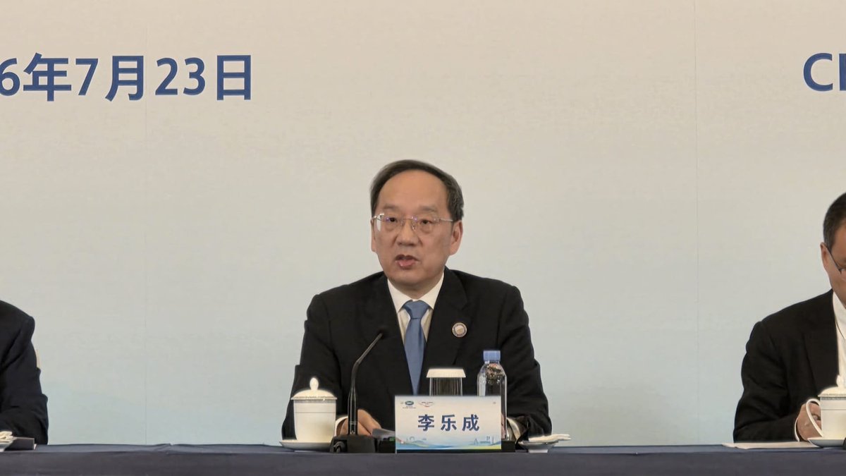 PrblemSean's tweet photo. APEC just issued its first ministerial-level statement on open-source AI cooperation—U.S. backed it alongside China, per tech minister Li Lecheng. Quick experiment: search for this story on major news sites, then count how many China threat pieces you find instead 🧐

The pattern isn't complicated. Tech cooperation that benefits industry interests gets quietly announced. Threat narratives that justify defense spending get the full media treatment.

We've spent two years hearing China is an existential tech threat requiring complete decoupling. Now Washington's backing open-source AI cooperation at a China summit. Which version should I believe?