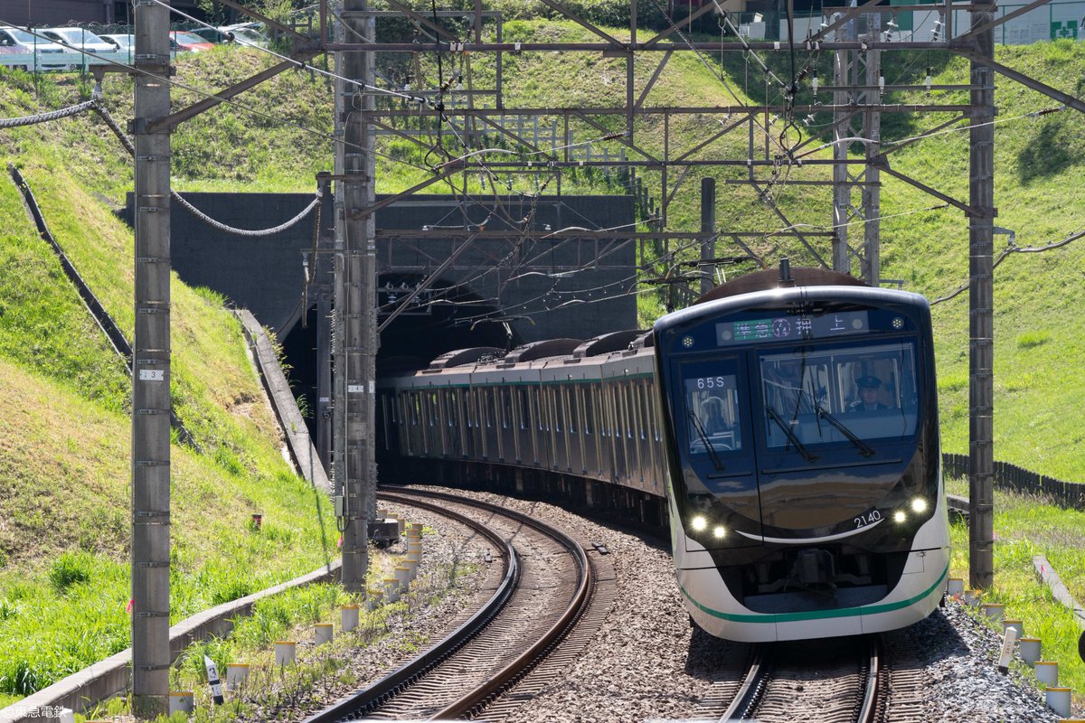 news_trains's tweet photo. ピーターラビット™の世界観を楽しめる「ピーターラビット™トレイン」が東急田園都市線で好評運行中です！https://t.co/DewdWUt3ym

#ピーターラビット #ピーターラビットトレイン #東急電鉄 #東急 #東急田園都市線 #ソニー・クリエイティブプロダクツ #鉄道 #鉄道ニュース #NewsTRAINS https://t.co/t6jO6jTEWt