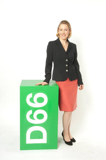 LucLujohuad's tweet photo. Op deze komkommer vrijdag in juli, vraag ik mij af, of het "Kabinet Jetten" inmiddels de gasvoorraad op orde heeft gebracht en de gasputten volledig gevuld zijn. Een item waarvoor Sophie Hermans van de VVD, totaal geen aandacht en interesse heeft gehad zo is gebleken?
Ik denk namelijk van niet, het is verdacht stil omtrent dit toch wel belangrijke onderwerp voor de burgers van Nederland!?
Of, blijven de gasputten in Groningen dan toch open?
D66 bewindslieden sturen de benodigde miljarden voor de gasvoorraad liever naar Oekraïne of investeren die miljarden liever in de ongebreidelde aanwas van gelukzoekers om aan de bevelen van het WEF en de EU te voldoen!
Zorgdragen voor de eigen burgers zal beslist te veel gevraagd zijn aan het "Kabinet Jetten" van D66, VVD, CDA. PRO en JA21!
Echt zo'n item waar Stientje van Veldhoven van D66, op gaat struikelen, als de komende winter de GASVOORRADEN volledig OP zijn!