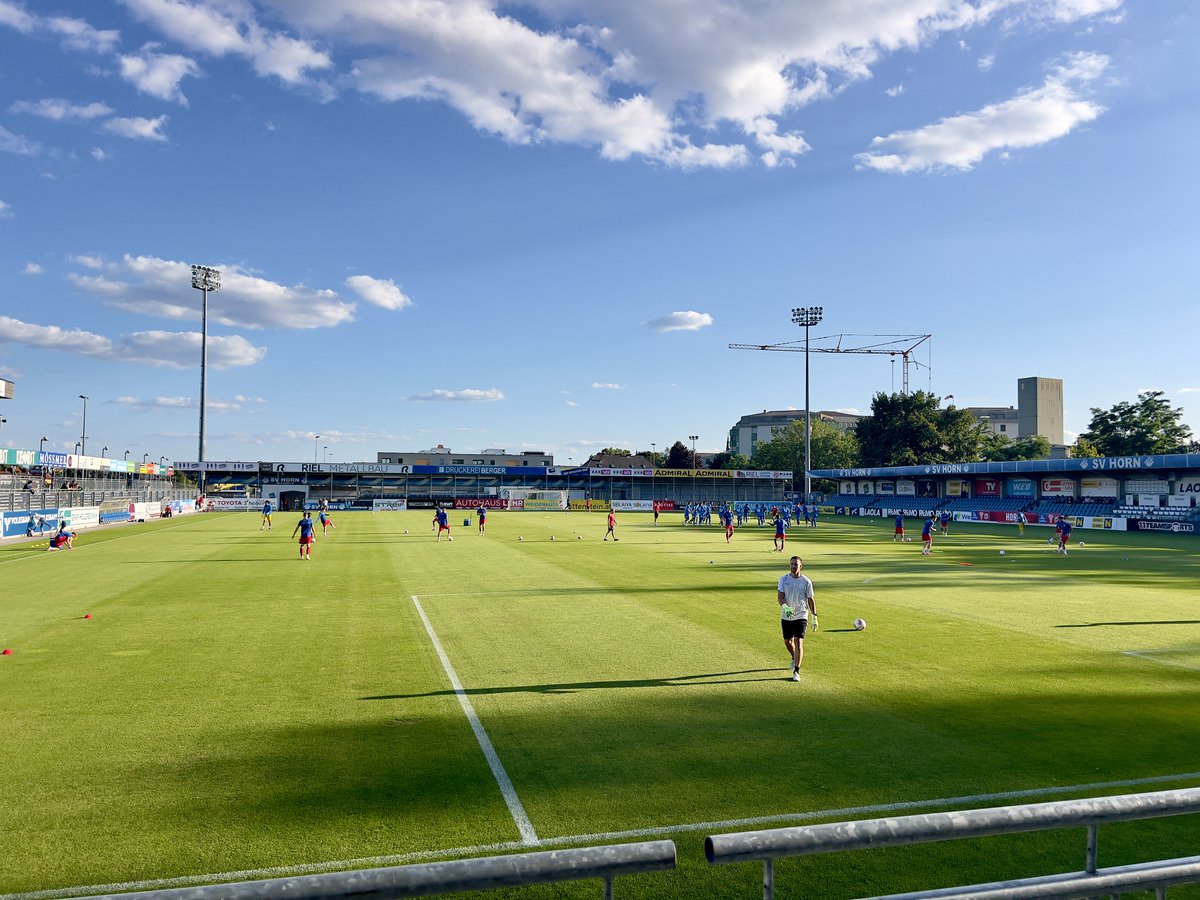 RanasTweets's tweet photo. SV Horn gegen den Flordsdorfer AC. #svhFAC #OEFBCup https://t.co/B3fmmpFhSI