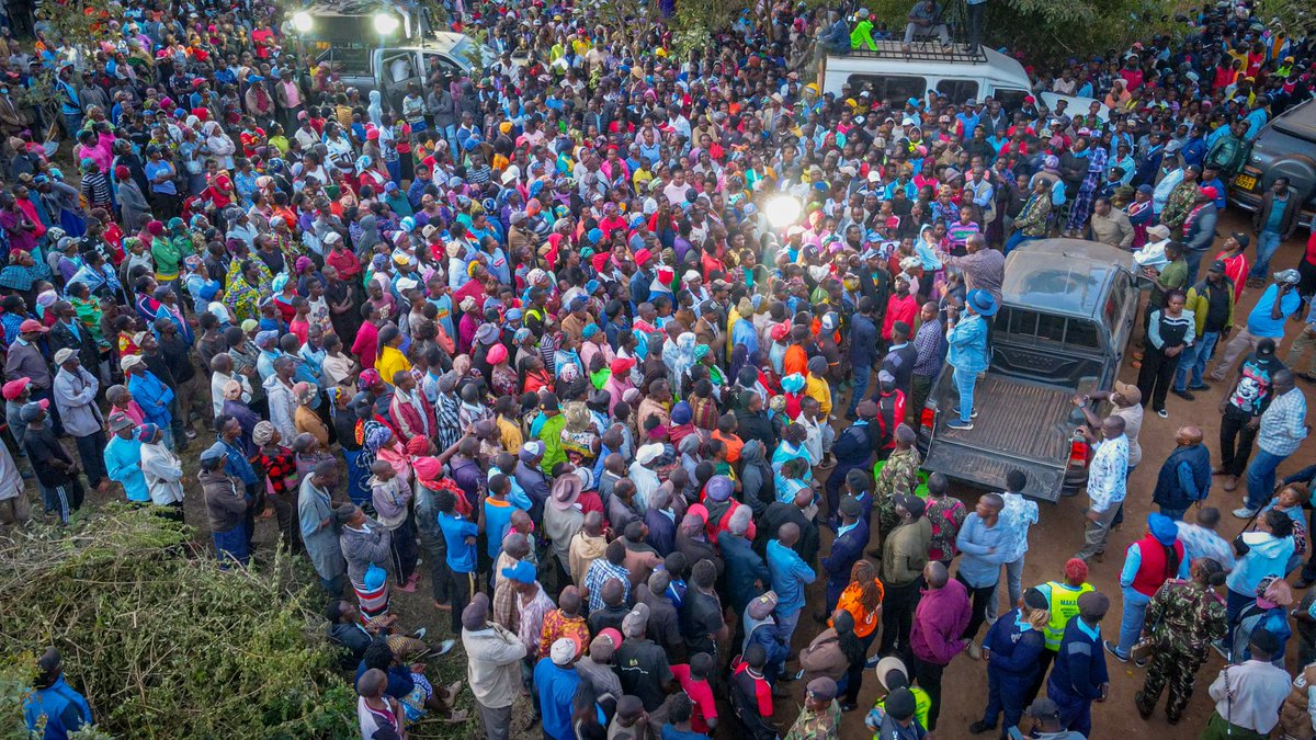 Wavinya_Ndeti's tweet photo. Concluded my development tour in Kangundo East Ward with a public engagement forum at Kwa Nduu, where I had the opportunity to interact with residents, listen to their views, and update them on the progress of development projects my administration is implementing across the ward.

My commitment remains to serve the people of Machakos by delivering development that responds to their needs and aspirations, guided by our vision of Chakula Mezani, Pesa Mfukoni.