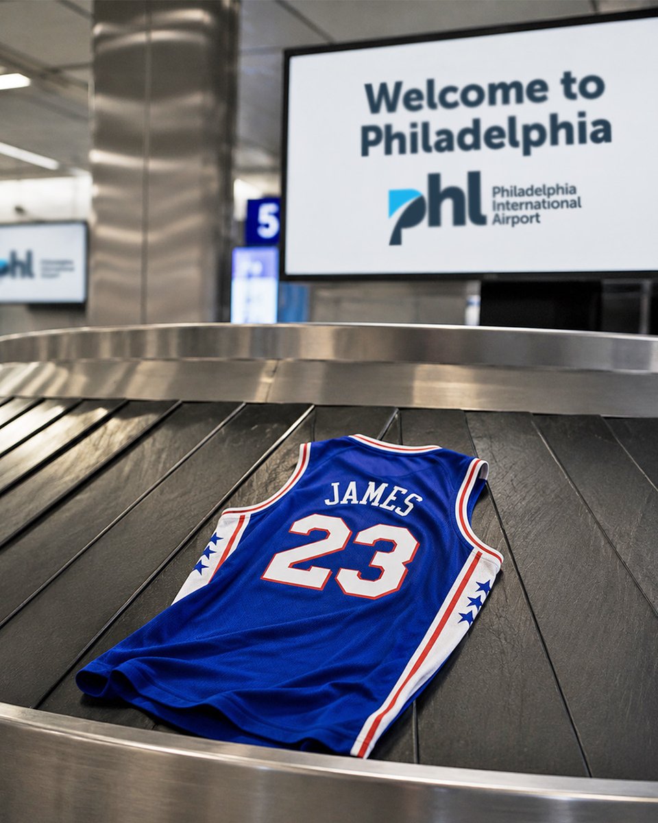 PHLAirport's tweet photo. Now arriving at PHL: 👑 https://t.co/RrTJGZgOE2