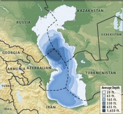 ultra_ehsan's tweet photo. تصویب کنوانسیون رژیم حقوقی دریای کاسپین به شکل خفت بار فعلی زمینه ساز تسهیل ایجاد کریدور جعلی زنگزور، اجرای موثرتر مسیر ترامپ و کاسته شدن از سهم و نفوذ ایران در شمال غرب کشور و منطقه قفقاز جنوبی، این دریا و سپس آسیای مرکزی خواهد شد. در واقع همه این طرح ها مکمل یکدیگر هستند.

این کنوانسیون در ۲۱ مرداد ۱۳۹۷ در آکتائو قزاقستان و در دولت یازدهم به امضاء رسیده و تا در مجلس شورای اسلامی تصویب نشود فاقد اعتبار حقوقی است. ایران تا قبل از امضای کنوانسیون رژیم حقوقی خزر ۲۰ درصد از سطح آب دریای کاسپین را به عنوان سهم خود در نظر گرفته بود.

اما اگر این کنوانسیون تصویب شود سهم ایران به ۳/۵ تا ۵ درصد تقلیل خواهد یافت و این یعنی یک فاجعه ژئوپلتیک و در تاریخ، این خفت و وادادگی سرزمینی به نام جمهوری اسلامی ایران ثبت خواهد شد.

باید کاری کرد و جلوی این فاجعه رو گرفت.
حامیان این اقدام دارند جمهوری اسلامی رو به عنوان خائنی که سرزمین اش را به رایگان بذل و بخشش می کند جلوه می دهند. این در حالی است که در دوره زمامداری جمهوری اسلامی یک سانیمتر از خاک ایران واگذار نشده است.

 مساحت منطقه دست رفته در اثر این اقدام صدها برابر بحرین است. مصوبه هیئت دولت، در این موقعیت جنگی چه مفهومی دارد؟ کدام اولویت نظام با چنین اقدامی رفع می شود و چه لابی خائنی در این روند دست داشته است!