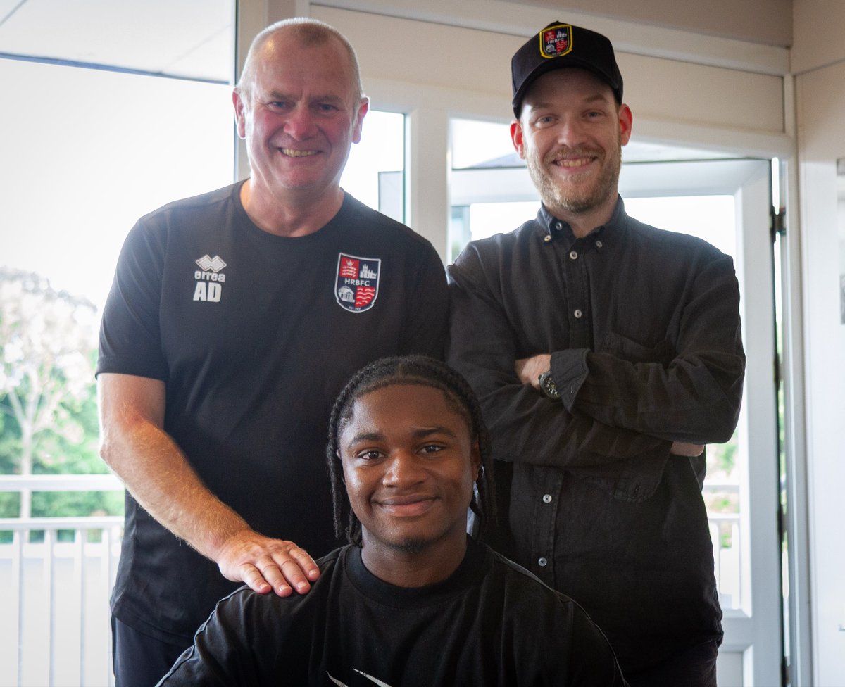 hrbfc1921's tweet photo. The club is pleased to announce the signing of young midfielder Hayden Barrett! 

Read about our newest man on the website here: https://t.co/tIHGLiKs6a

Welcome to the Bev, Hayden! https://t.co/9FmogjTPN5