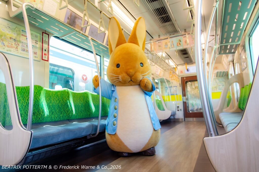news_trains's tweet photo. ピーターラビット™の世界観を楽しめる「ピーターラビット™トレイン」が東急田園都市線で好評運行中です！https://t.co/DewdWUt3ym

#ピーターラビット #ピーターラビットトレイン #東急電鉄 #東急 #東急田園都市線 #ソニー・クリエイティブプロダクツ #鉄道 #鉄道ニュース #NewsTRAINS https://t.co/t6jO6jTEWt