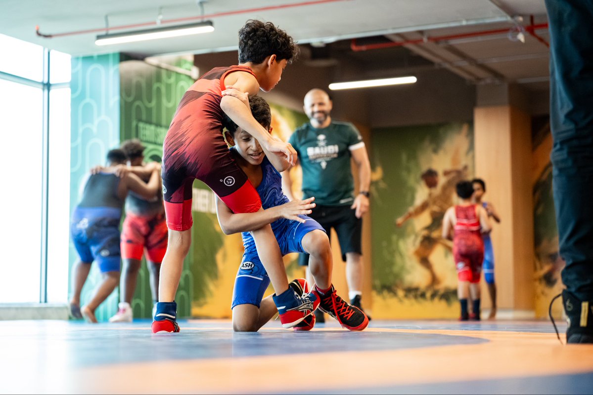 KSA_Wrestling's tweet photo. من الاكتشــاف إلى التطويــر ✨🔚

ختام البرنامج التدريبي للمواهب المختارة في جدة ، ضمن المرحلة الثانية من مبادرة #اطلق_قدراتك_الخارقة 🚀 https://t.co/rd19VNFg6C