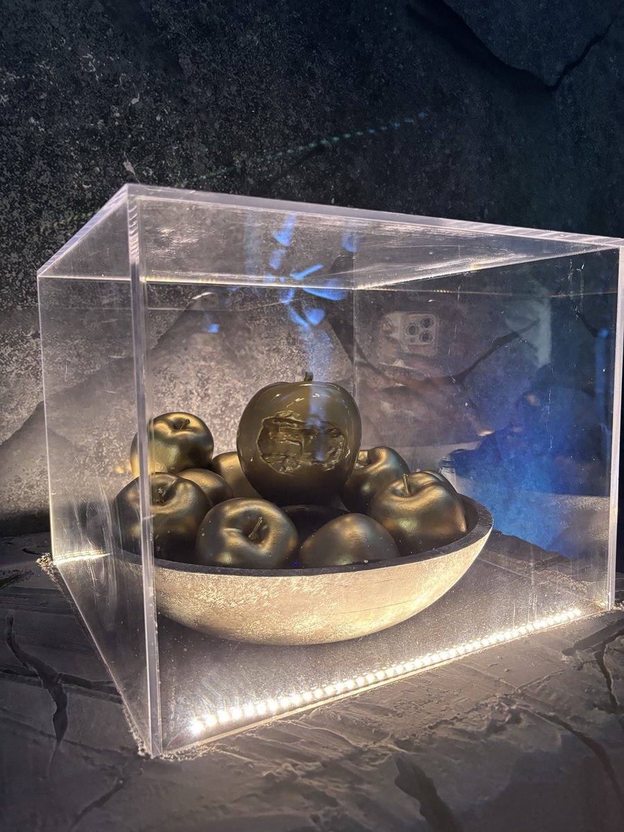 chbupdates's tweet photo. It seems like Annabeth is haunted by her past. Pictured is Backbiter, Annabeth’s armor, a bowl of golden apples, and a cracked sarcophagus. https://t.co/POdM9c0qkJ