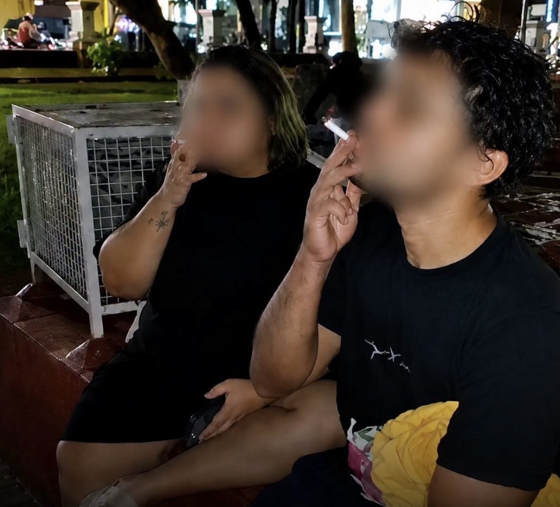 forpresentindia's tweet photo. Youth seen smoking at azad maidan during candlelight protest on 21 July 
In protest most of the people from outside goa.
#goa https://t.co/fh7oBl2kBW