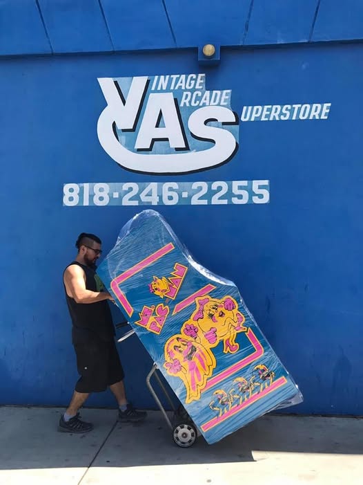 Vintage_Arcade's tweet photo. Vintage Arcade Superstore Makes Dreams Come True Every Day!! #arcadegames #gamerooms #RetroGaming #vintage #retro #giftideas #gamers #gaming #retrogames #giftsforher #giftsforhim #summer #pinball #arcadelegends #entertainment #retrogamers 818-246-2255 https://t.co/nOxHT2Dmyq