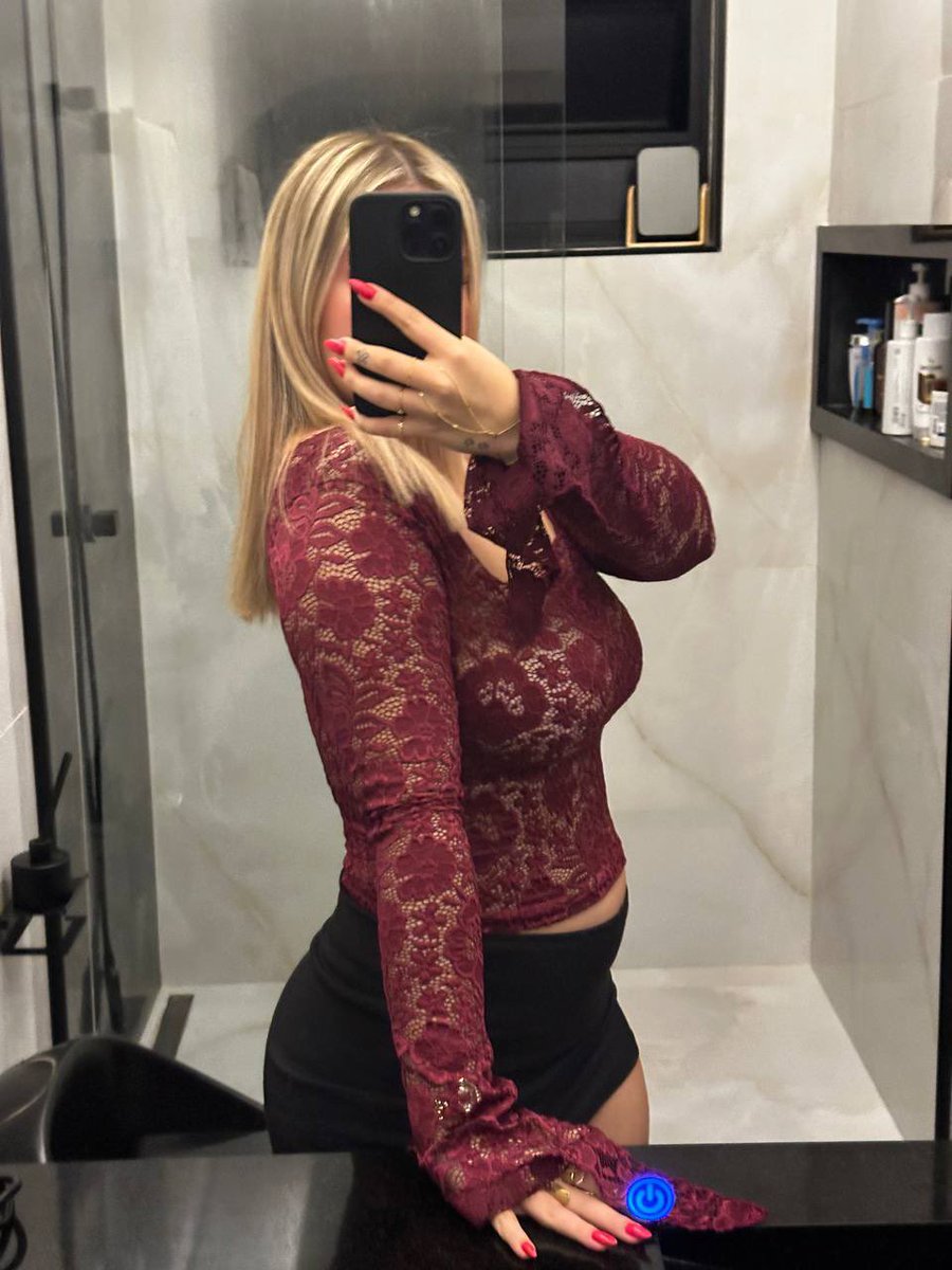 bianquinhalopex's tweet photo. Oii https://t.co/sJikoiUOy7