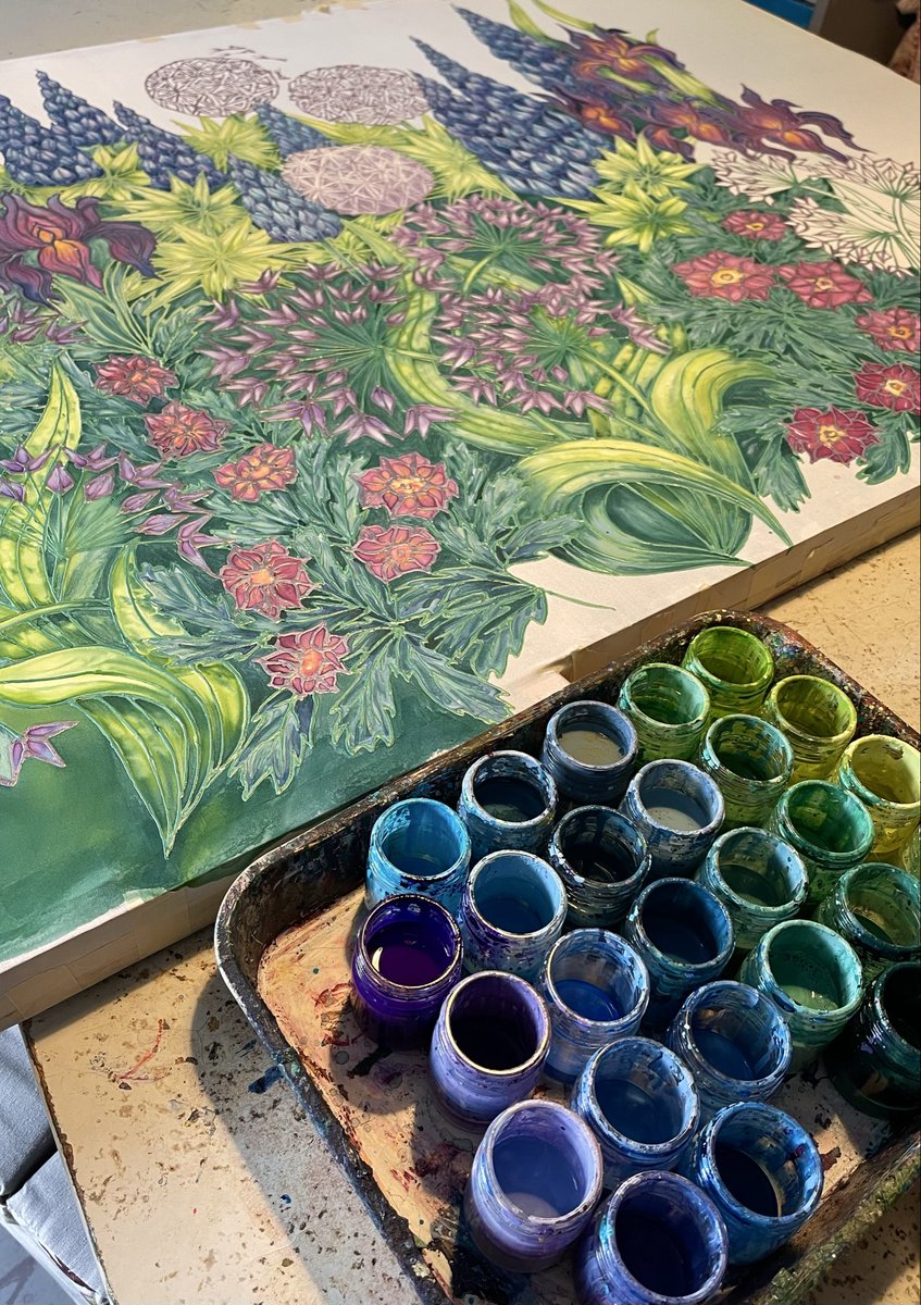 meikiecakie's tweet photo. Just in case you wanted to see how far I got today….. 
#bigart
#flowers
Meikie Designs Art and Interiors https://t.co/9BlwP5W5xk