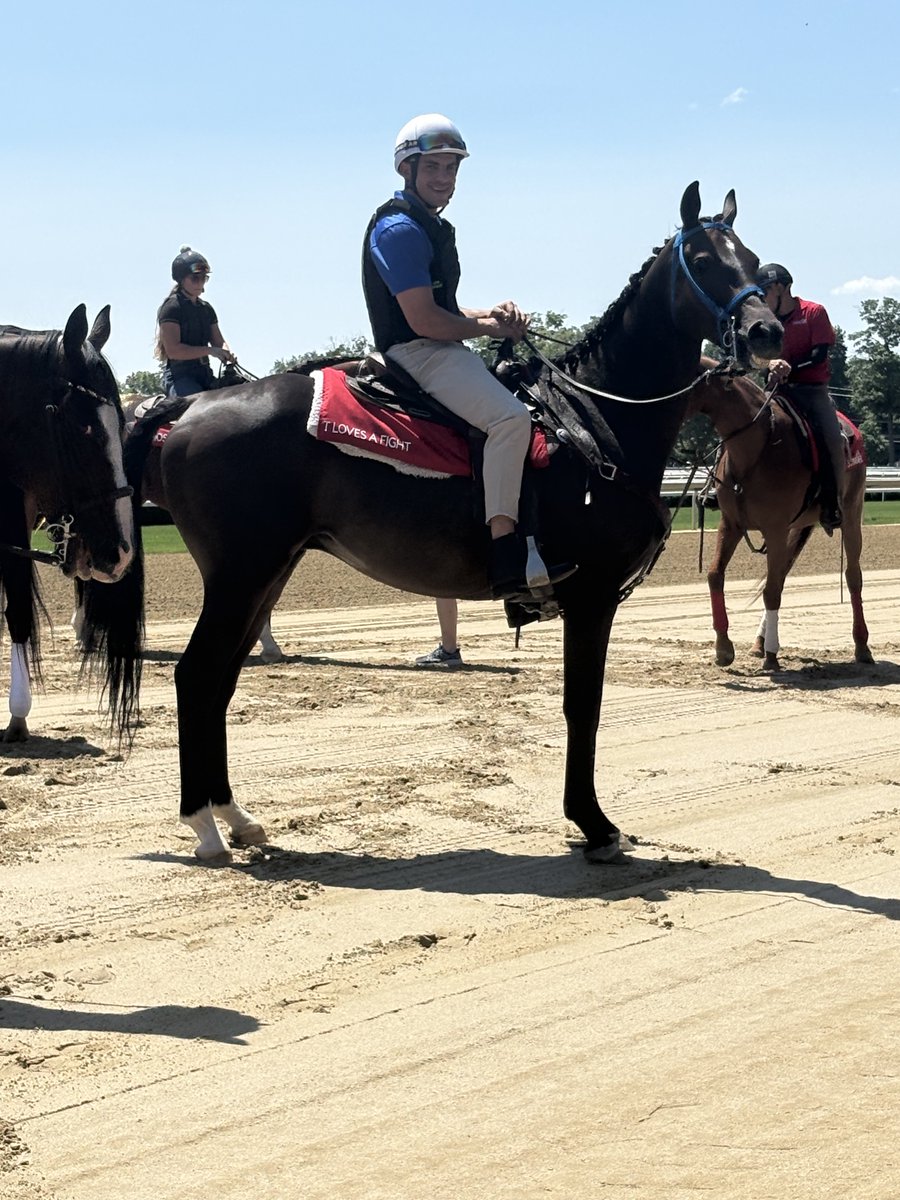 BklynBckstretch's tweet photo. If you’re at the track, head to the Horse Sense booth behind the grandstand &amp; say hi to @nodaracing &amp; T Loves a Fight https://t.co/z0OT1VdPbL
