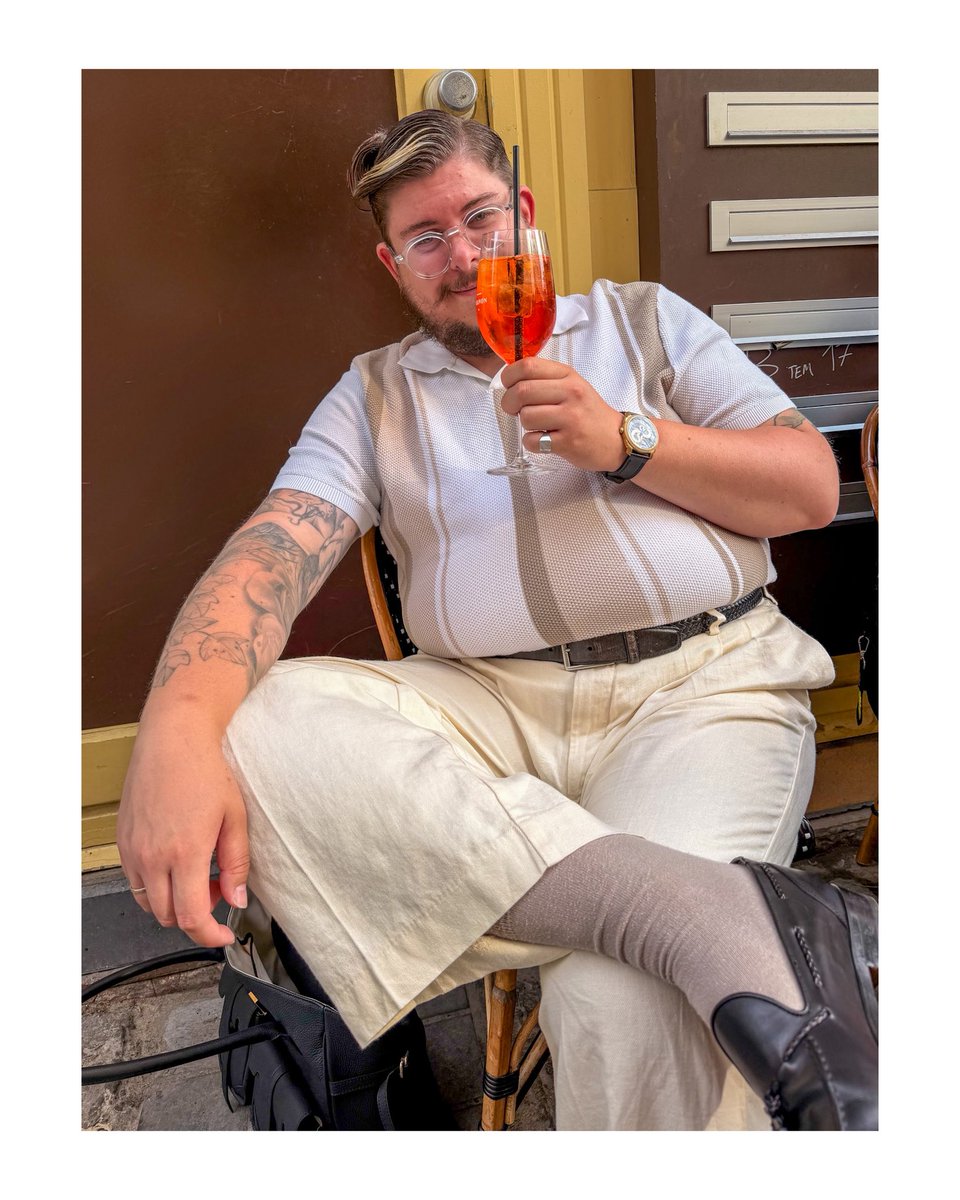 MasterAtlasHQ's tweet photo. Happy #cashfagfriday pigs. 

I’m out for drinks, and you’re paying for it. 
Get to it pigs. 🤑🐷

https://t.co/hPaIuufGZA

#gayfindom #finsub #leatherdom #cashmaster #paypig https://t.co/EM1ZfjxHMn
