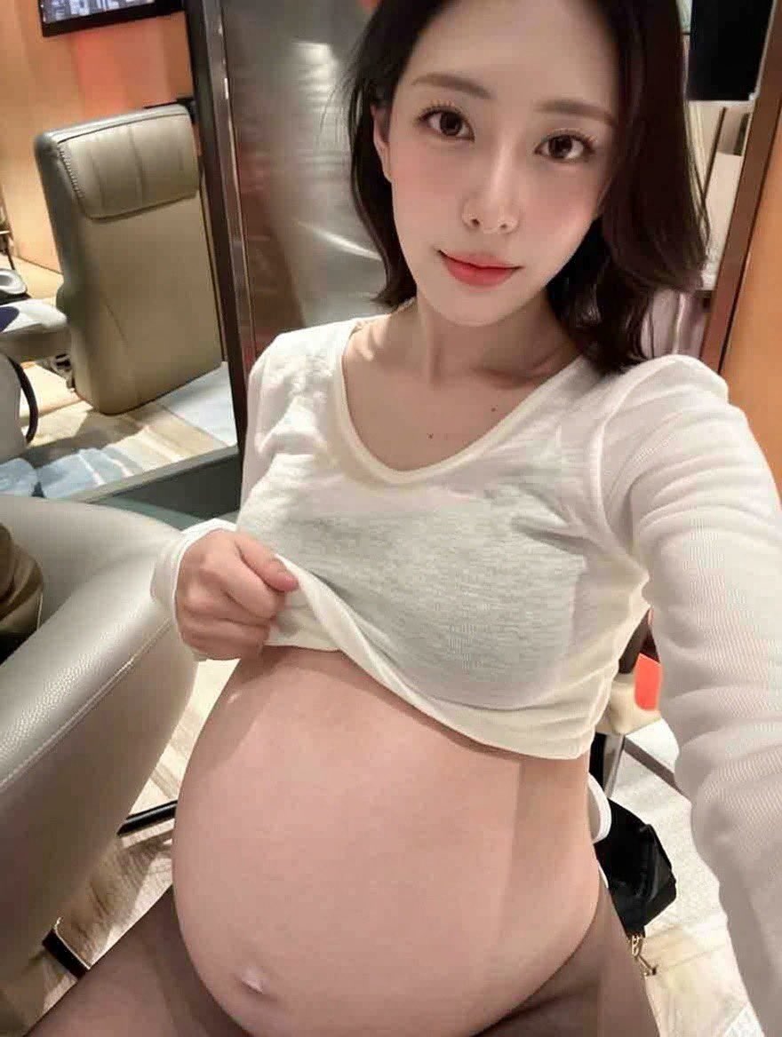nosmoonpreg's tweet photo. https://t.co/nAXxTX5DnP