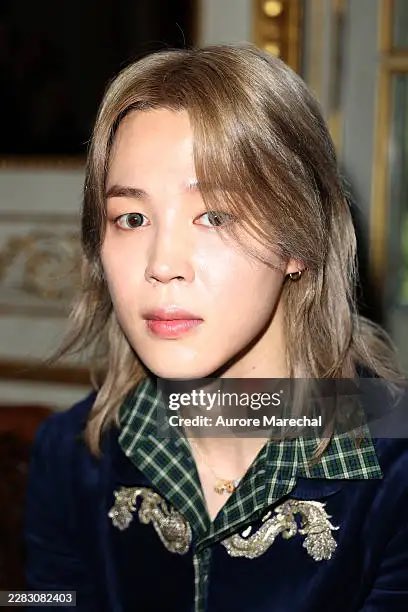 rosé tweet media