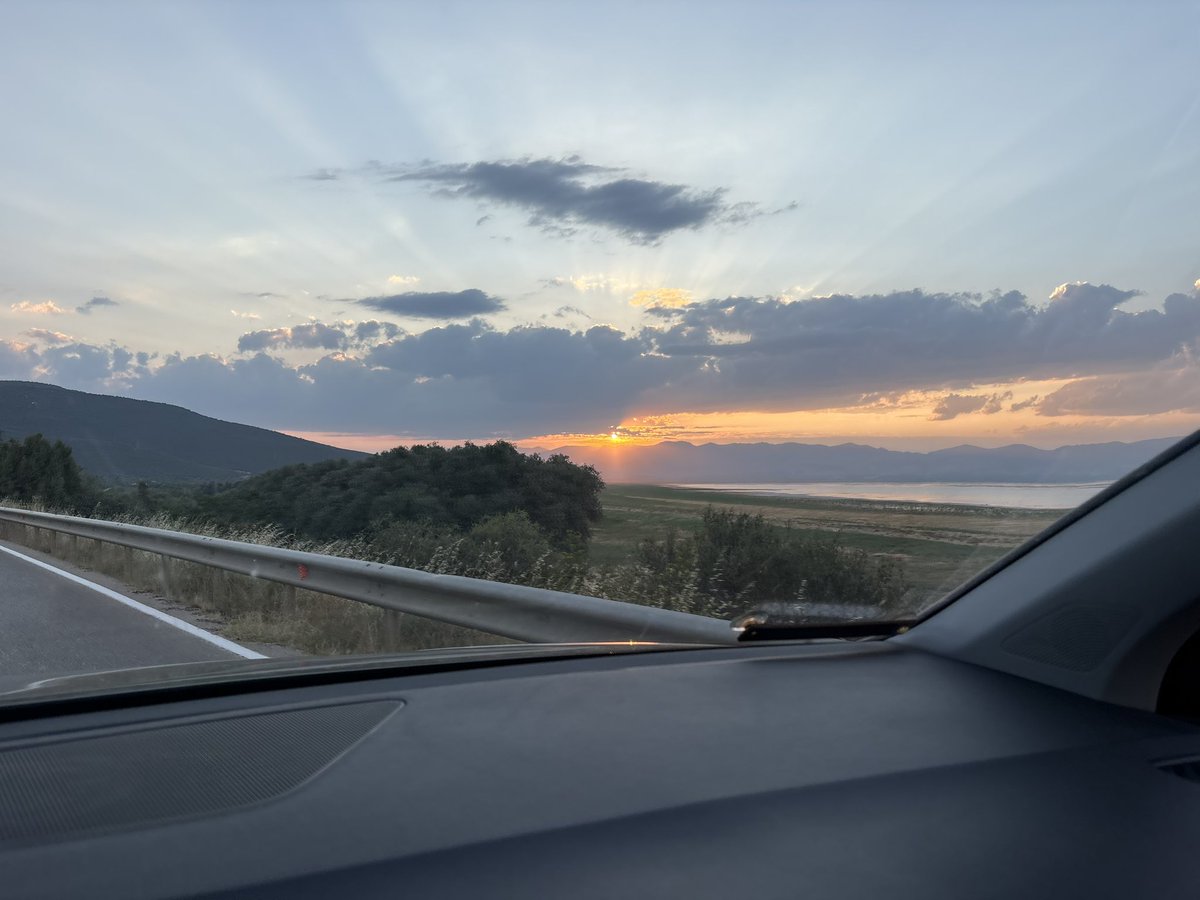 1fikridolasik's tweet photo. Güneşin yolu burada biter. https://t.co/dVhacVaoKh