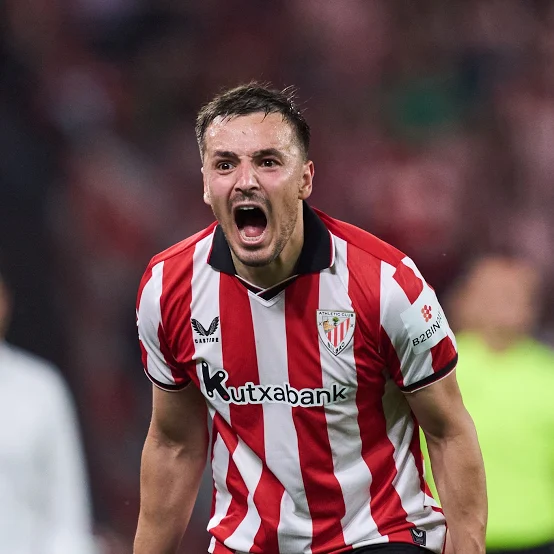 solofichajes123's tweet photo. El @AthleticClub pone en el mercado al lateral derecho de 29 años Andoni Gorosabel, según informa @MatteMoretto #LaLiga https://t.co/M65cvci0Tl