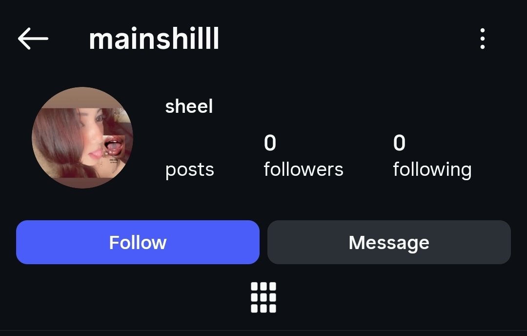 IndicMatrix's tweet photo. She's running away after deactivating her Instagram. https://t.co/33wkMYzm53