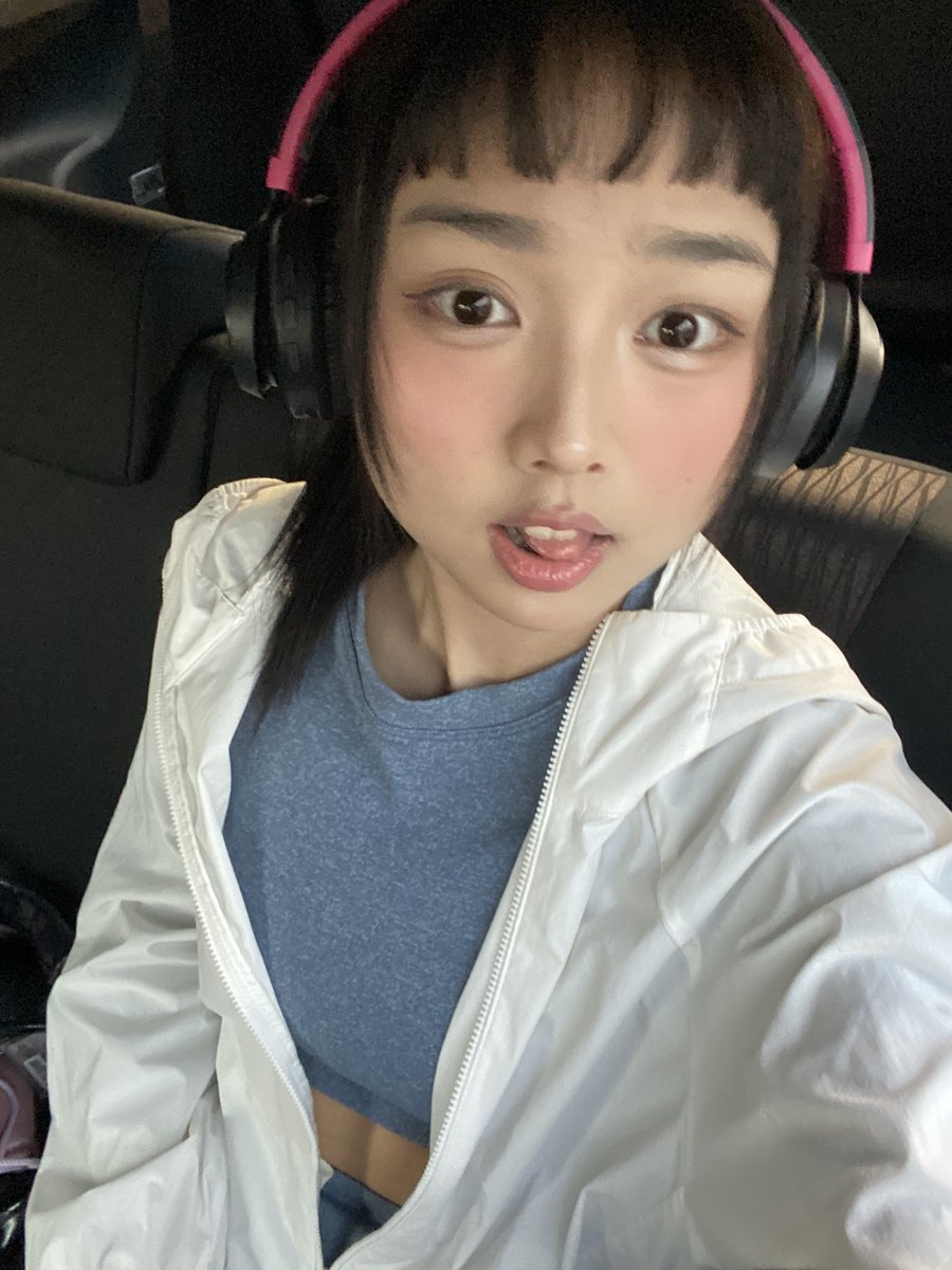 SNayla_JKT48's tweet photo. Poni nya gk mau dengar aku 🤯 https://t.co/t3ihQP2DJw