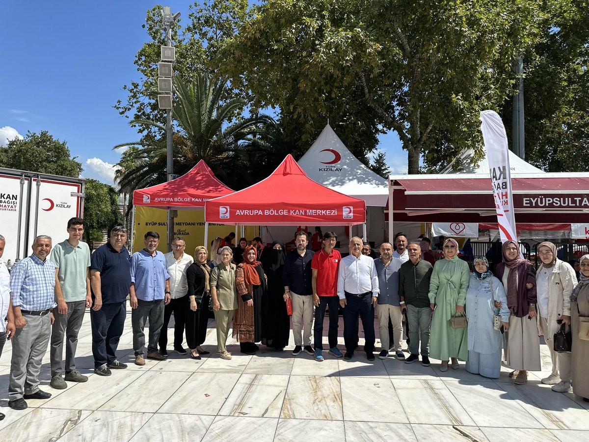 eyupilceakparti's tweet photo. Bir ünite kan, bir ömür umut…

Türk Kızılayı Eyüpsultan Şubesi’nin  kan bağışı kampanyasına, teşkilatımız ile birlikte  destek olarak; dayanışmanın, paylaşmanın ve insan hayatına dokunmanın en güzel örneklerinden birini hep birlikte sergiledik.

Tüm hemşehrilerimizi bu iyilik hareketine ortak olmaya, bir ünite kanla hayata umut olmaya davet ediyoruz.

Birbirimize can olalım, umut olalım.

@abdullahozdemir 
@Muhmmtvanlioglu 
@kizilayeyup