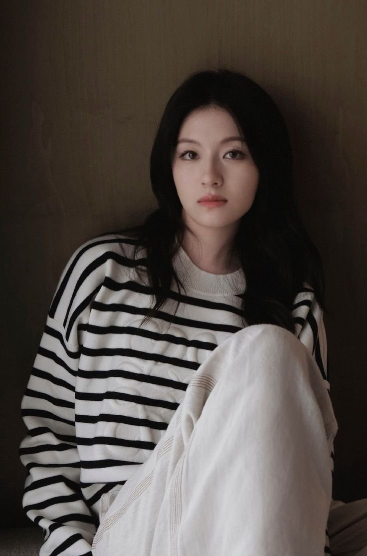 revnamp's tweet photo. ㅤㅤㅤㅤ

yang bayar                             yang cantik

ㅤㅤ https://t.co/KhgYc11KyB