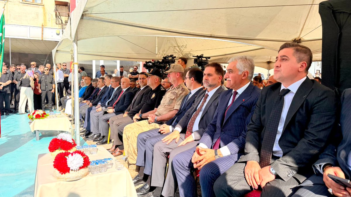 drmahmutucar's tweet photo. İçişleri Bakanımız Sayın @mustafaciftcitr, Millî Eğitim Bakanımız Sayın Prof. Dr. @Yusuf__Tekin, Erzurum Valimiz Sayın @aydinbarus22, Önceki Dönem İçişleri Bakanımız, AK Parti Erzurum Milletvekilimiz Sayın @Selami__Altinok, Erzurum Büyükşehir Belediye Başkanımız Sayın @mehmetsekmen, AK Parti Erzurum İl Başkanımız Sayın @avibrahimK, MHP İl Başkanımız Sayın @ademyurdagul, şehrimiz protokolü ve hemşehrilerimizin katılımıyla Büyükşehir Belediyemiz tarafından gerçekleştirilen Habipbaba Kentsel Dönüşüm 2. Etap Temel Atma ve Alipaşa Konutları Anahtar Teslim Töreni'ne katıldık.

Bu önemli yatırımların gerçekleştirilmesinde başta Erzurum Büyükşehir Belediye Başkanımız Sayın Mehmet Sekmen ve ekibi olmak üzere emeği geçen herkese teşekkür ediyor; yeni konutların hak sahiplerine hayırlı olmasını diliyoruz.