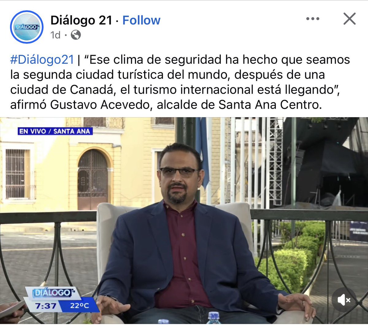 LaBayuNcadaCyan's tweet photo. Alguien que le diga a este tunco de Gustambo de la existencia de Google. https://t.co/I7TuollmNO