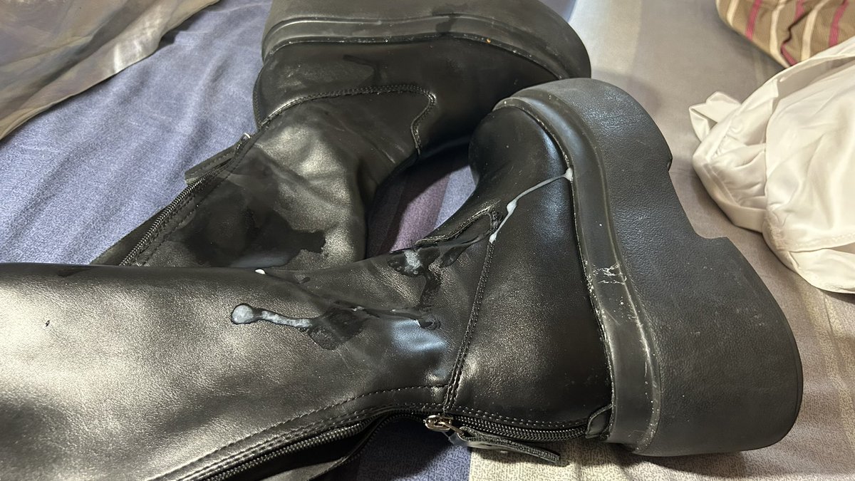 Ume2899's tweet photo. ごめんね...
〇さんのブーツは気持ち良すぎる〜
本人にバレちゃったらオワリかも https://t.co/bQ92YkvRmE