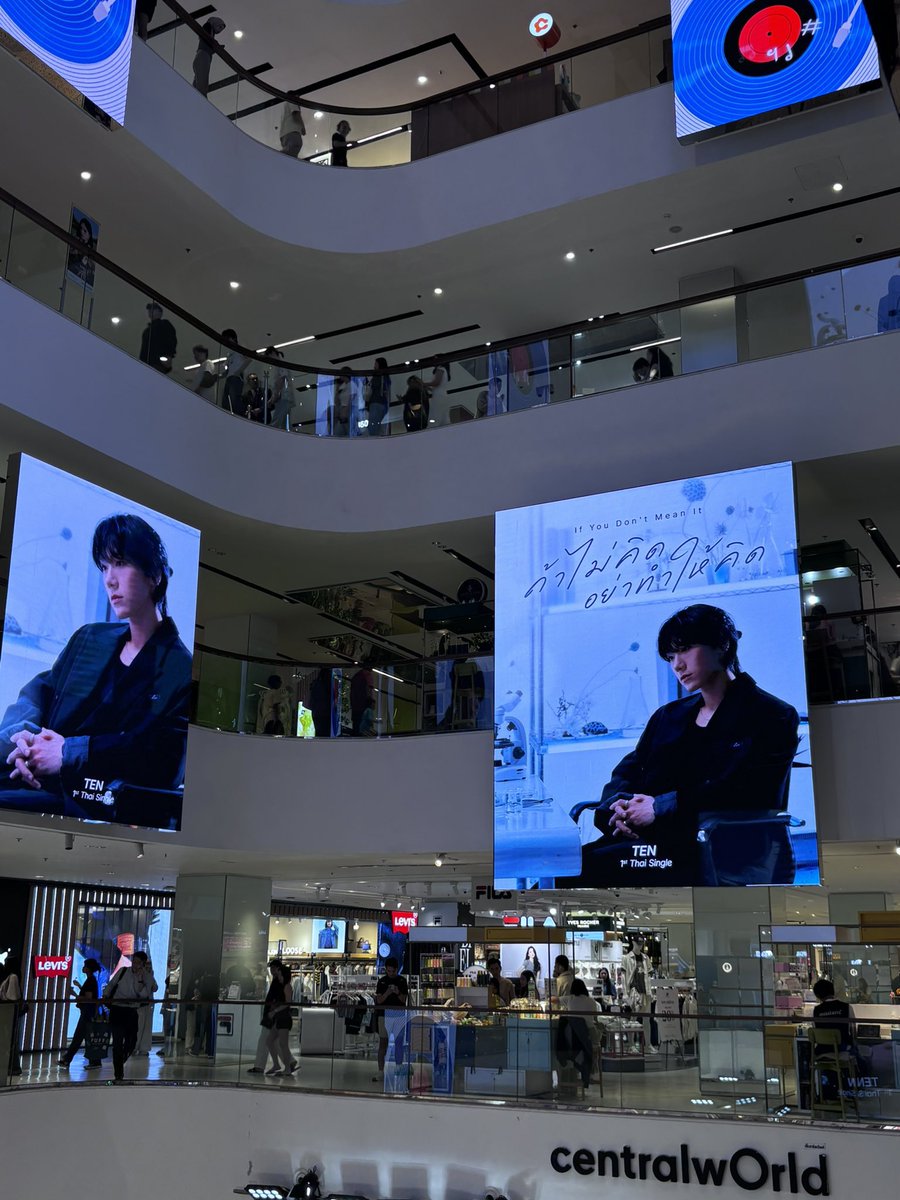 TenistenW's tweet photo. ตำนานใหม่เกิดขึ้นแล้วนะคะ ป้ายctwมีเตนในรูปเมนเตนนางยังหาเตนล์ไม่เจอ จนผ่านไป2ชม สกิลพรางตัวอันดับ1+เลิฟลี่ไม่เคยเหนใครเลยรวมถึงเตนด้วย😭😿😹 https://t.co/CqEvnZ4UiR