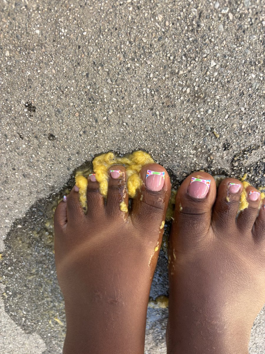 misskalidreamz's tweet photo. Mangos anyone? https://t.co/PwqKqyR1ij