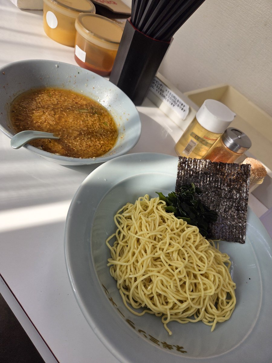 ratboyakata's tweet photo. おはようございます。
一区切り着いたので🫡
昨日はお礼を兼ねてラーメンショップ吉田川尻店🍜
味噌つけセット🎵

そして、今から前回の坊主のリベンジ行ってきます🐲😤😜

#待ってろドラゴン
#へっぽこ釣り師 https://t.co/SPnlHUSI0Z