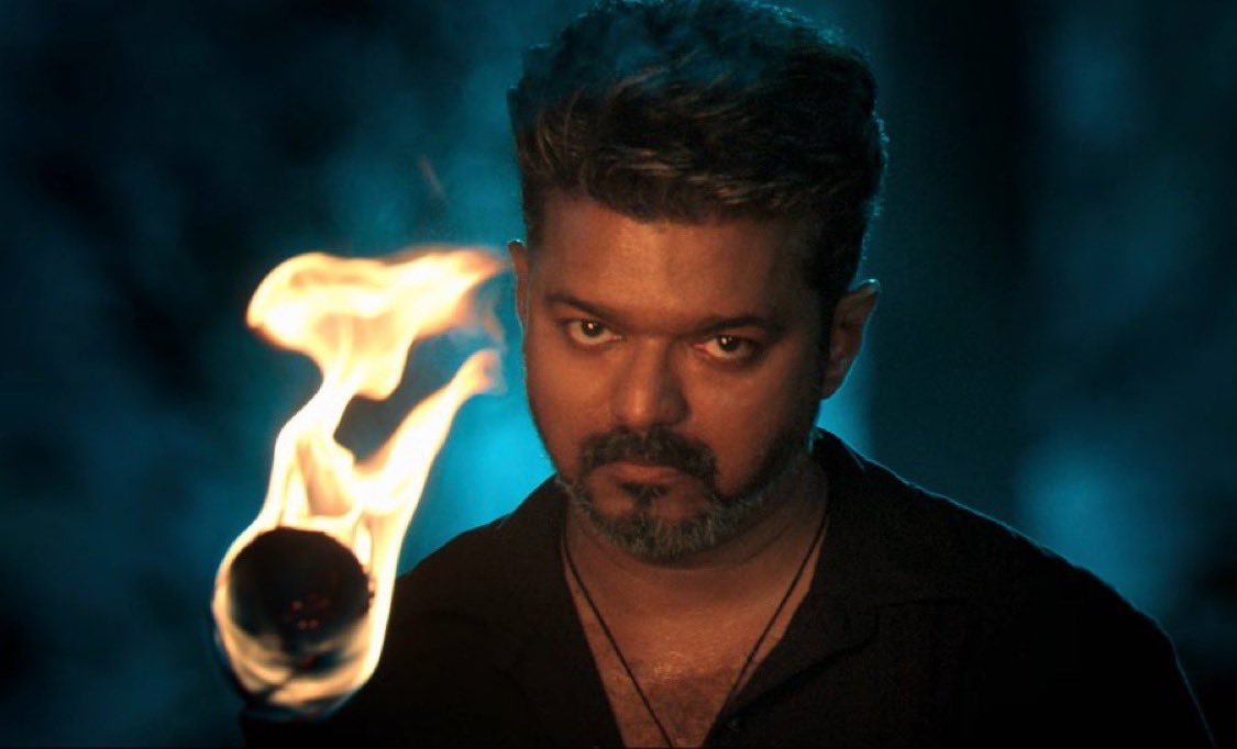 adhatripleh's tweet photo. My late father used to tell me the story of MGR, now I will tell the story of Thalapathy to my son ♥️ https://t.co/6LCUt0w8ma