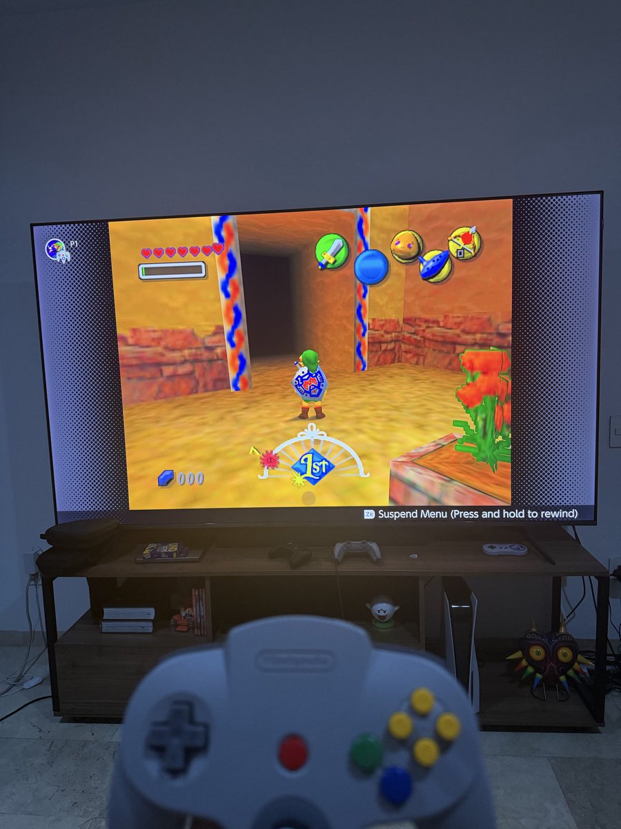 ZeldasBreakfast's tweet photo. Playing Majora’s Mask with an N64 controller feels 🔥 https://t.co/U979NQcSmg