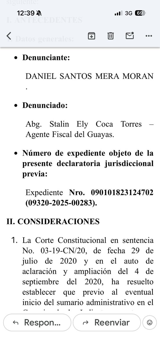 A_Gagliardo_L's tweet photo. Esta semana logré que una familia sea absuelta y recuperara su libertad, luego que un fiscal los acusara sin fundamento apoyando a chulqueros. El juez los sobreseyó y ordenó su libertad. Al fiscal lo tenemos con queja y no fue a la audiencia y el que fue siguió el mismo libreto. https://t.co/pZZIKWr361