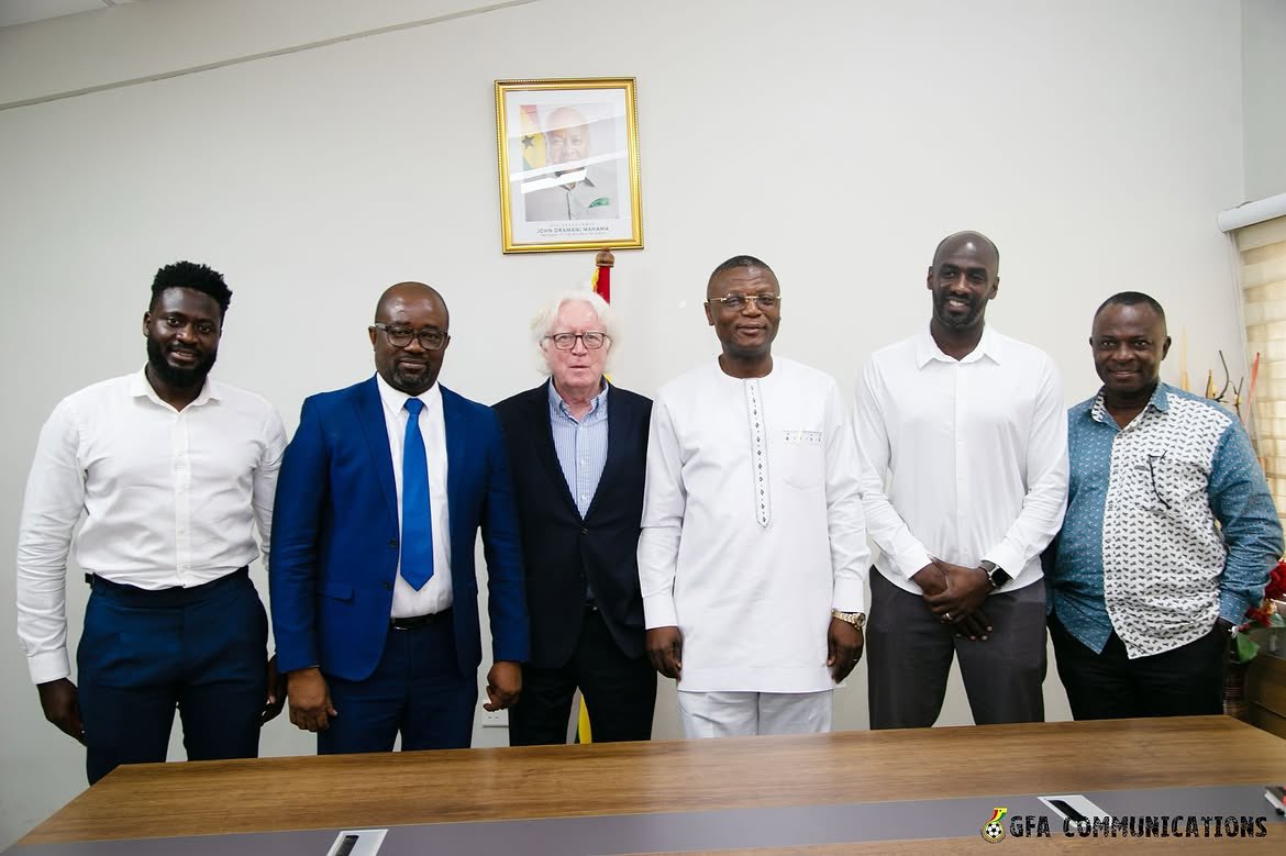_owurakuampofo's tweet photo. 🇬🇭 Otto Addo reveals that there was a lot of tension between himself and FA officials during his time as Black Stars coach.

“I was in Ghana for two years as coach. There was, of course, a lot of back-and-forth between me and our federation president, and the board too. It just felt like I could've been kicked out after just one month.”

@11Freunde_de